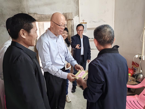 范利辉到挂钩点揭西县坪上镇开展春节前慰问活动.png