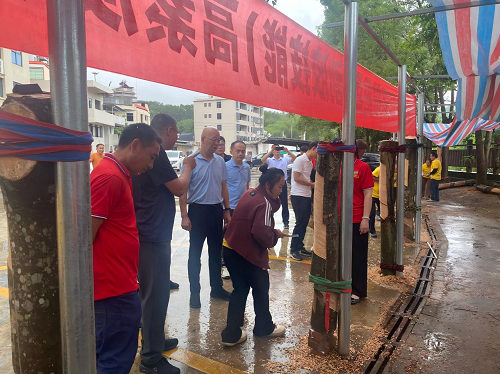 揭阳农垦召开橡胶生产动员会2.png